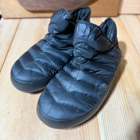 The North Face Women’s ThermoBall™ Traction Winter Booties - Picture 4 of 11